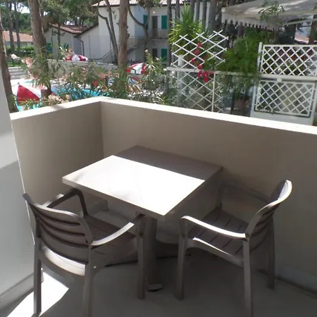 New Flat In A With Pool And Jacuzzi * Bibione