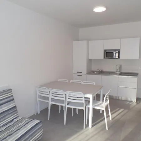 New Flat In A With Pool And Jacuzzi Apartment Bibione