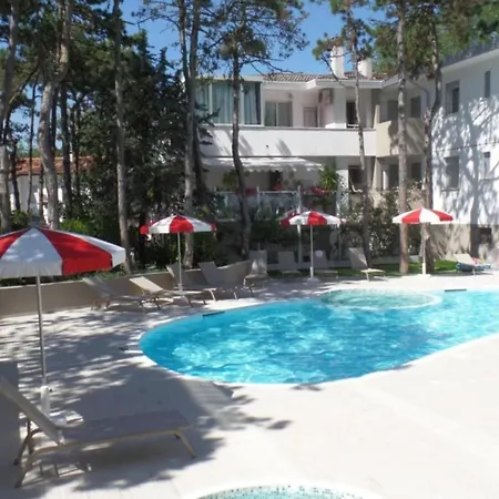 Apartment New Flat In A With Pool And Jacuzzi