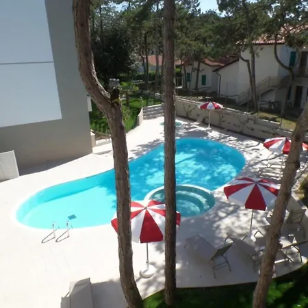New Flat In A With Pool And Jacuzzi Apartment Bibione