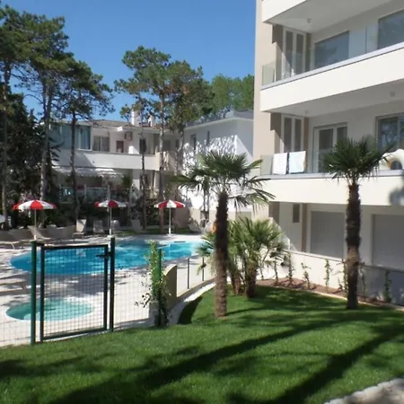 New Flat In A With Pool And Jacuzzi