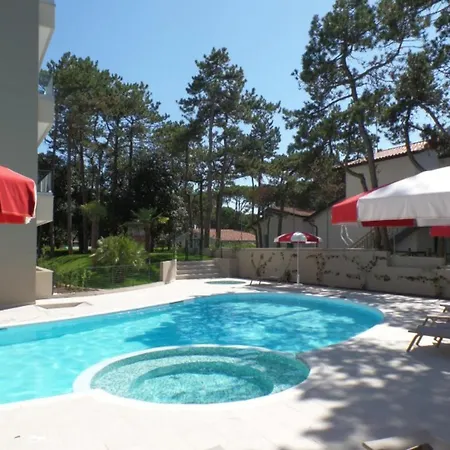 Apartment New Flat In A With Pool And Jacuzzi Bibione